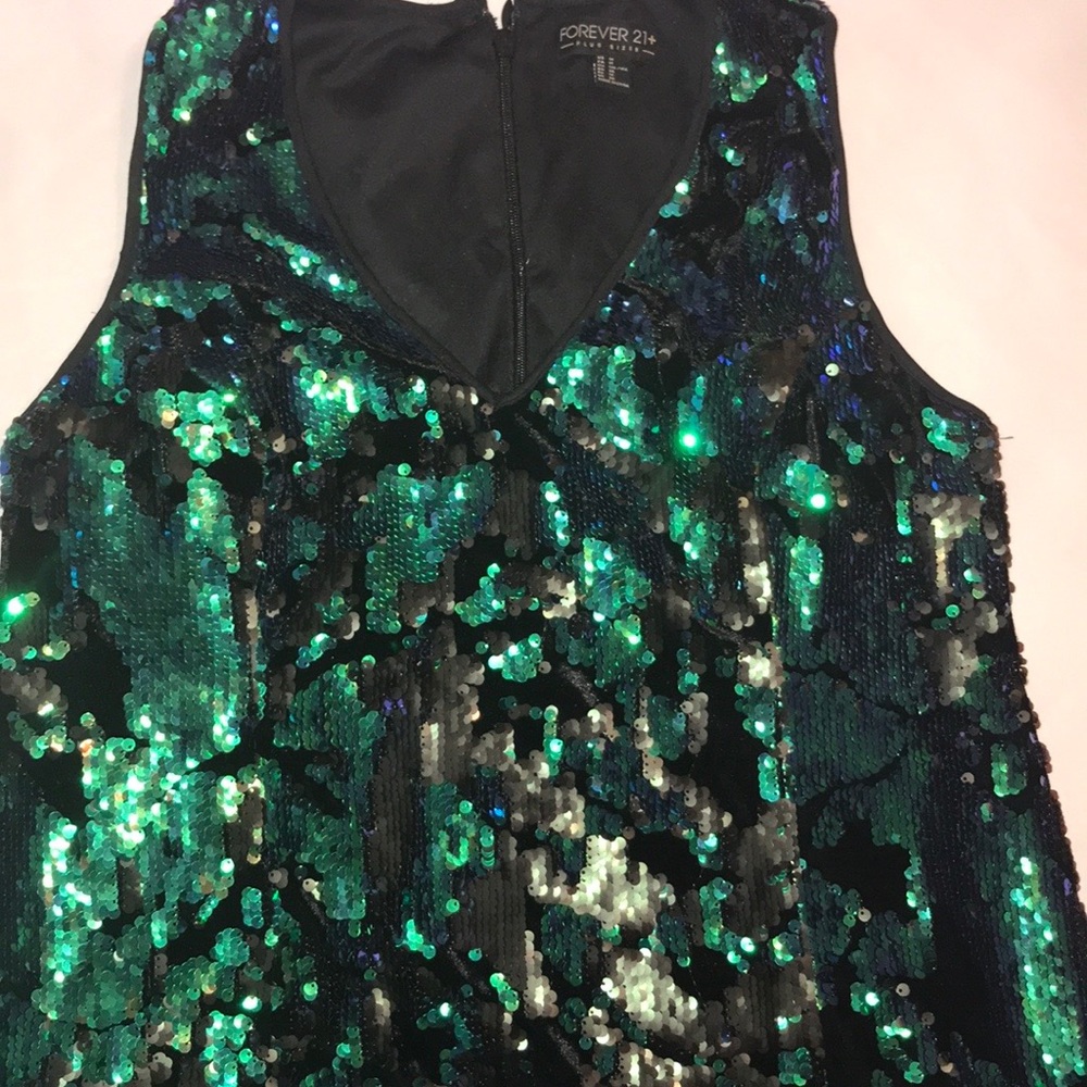 Forever 21 Mini Sequins V-neck dress